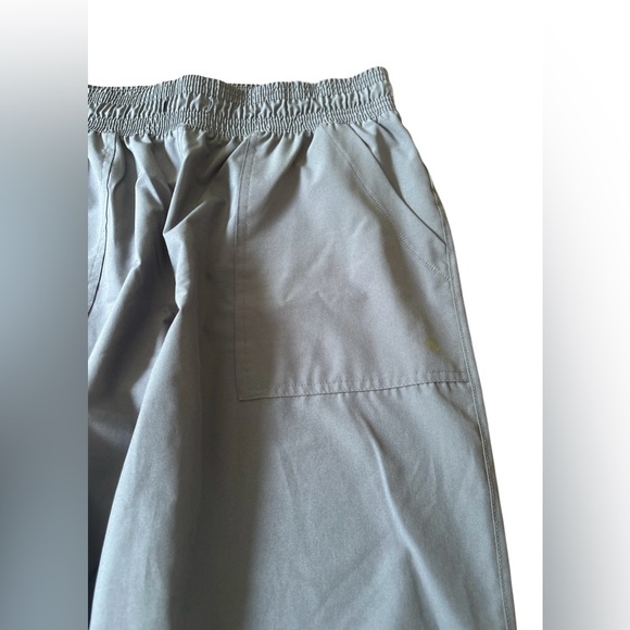 Apana Woman’s Light Gray Pants - Picture 4 of 7